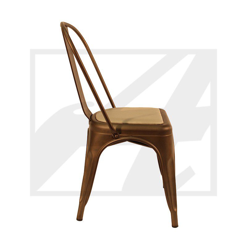 Rustic metal chair with a curved backrest and wooden seat.